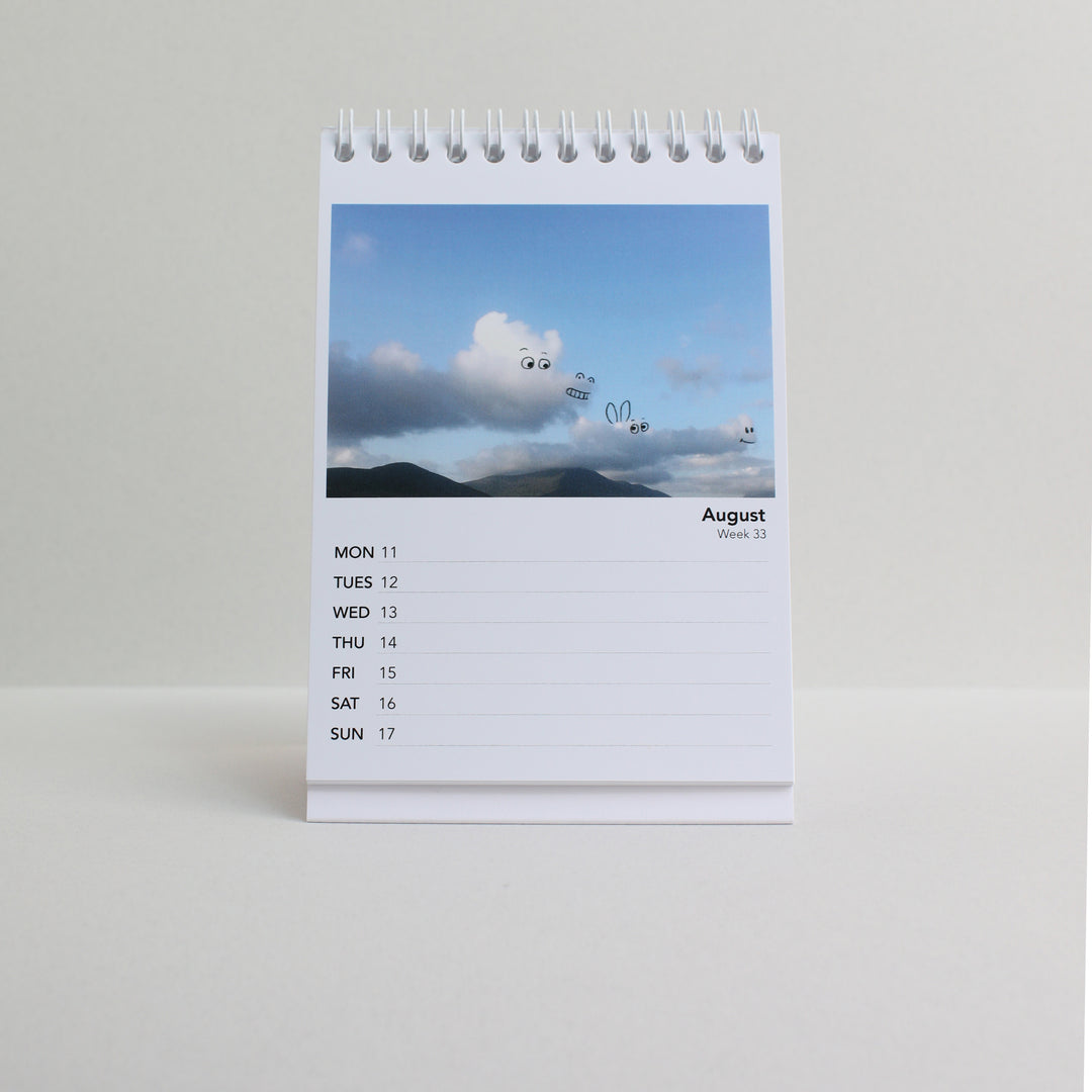 NEW! Weekly Desk calendar 2025 (Shipping 20th Nov)